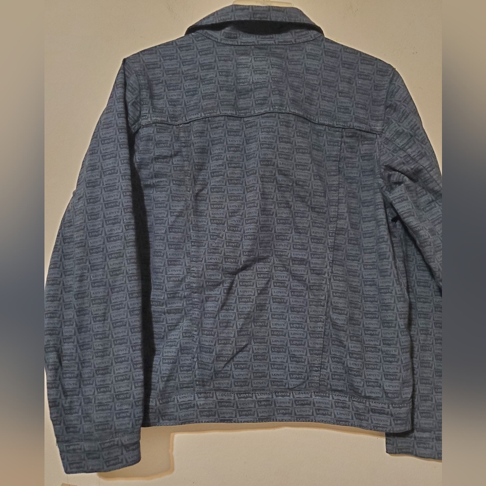 Levi's All Over Logo Print Denim Jacket Blue Black Y2K Streetwear Medium NWT - Picture 4 of 4